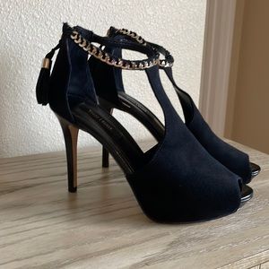 White House black market Adonia black heel